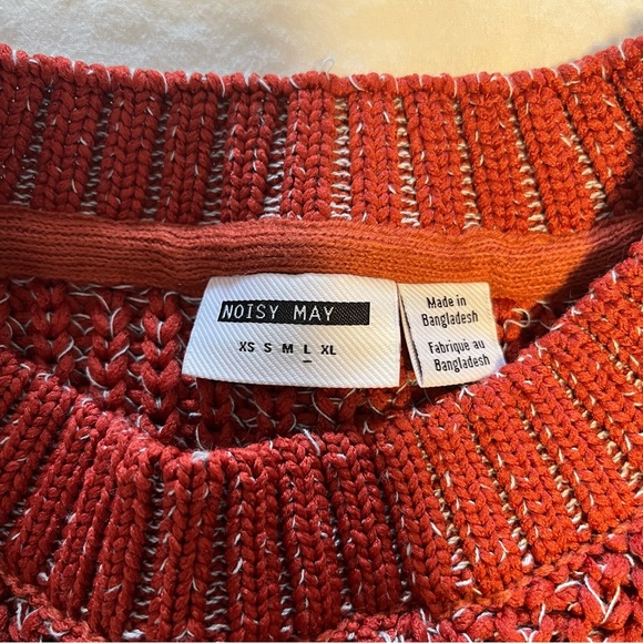 Women’s sweater size large - Picture 2 of 4